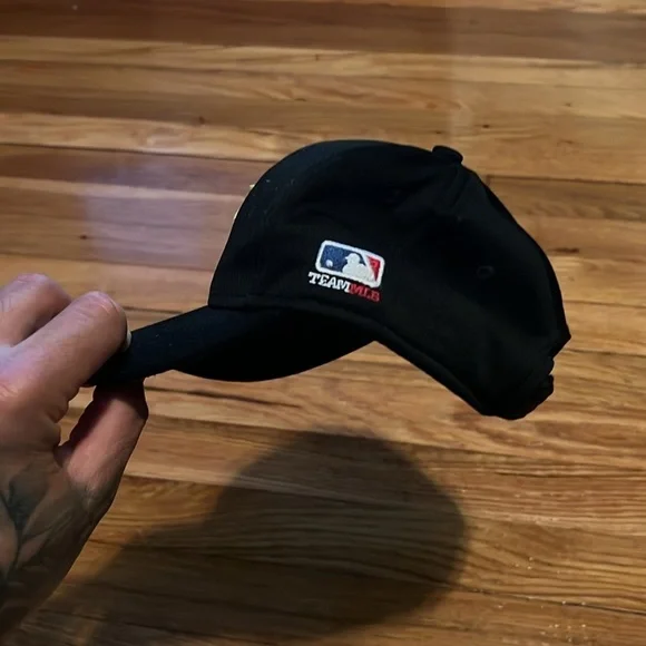 Kids authentic MLB Pittsburgh pirates Velcro strap back - Picture 2 of 4